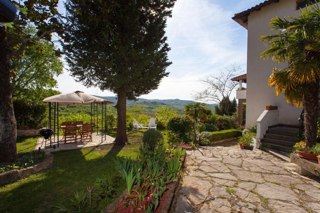 Apartments Garden Motovun Phòng bức ảnh