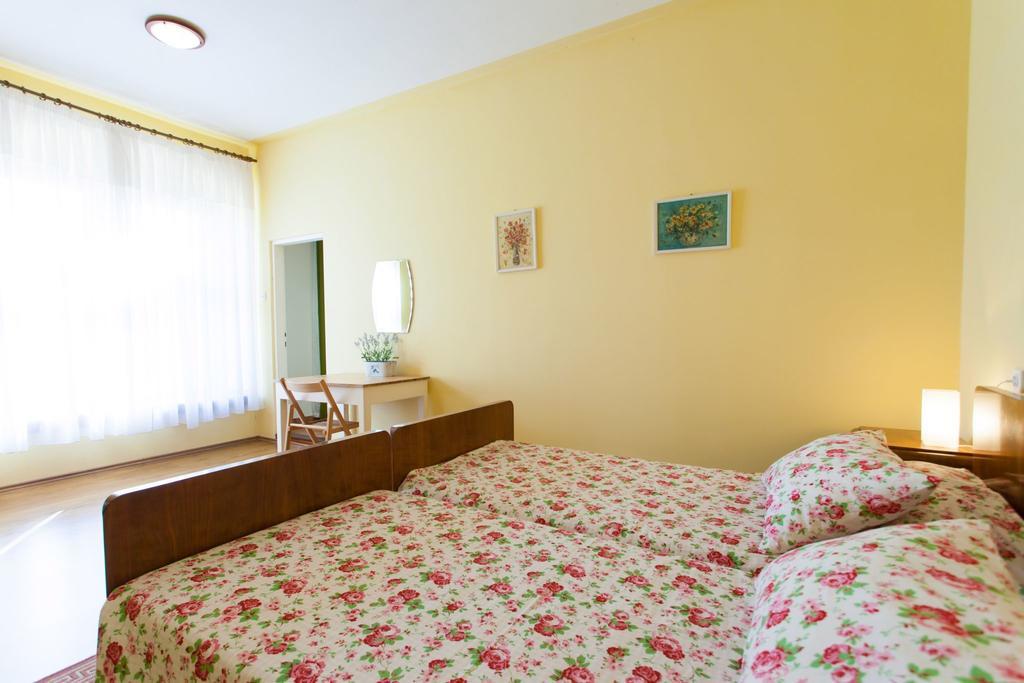 Apartments Garden Motovun Phòng bức ảnh