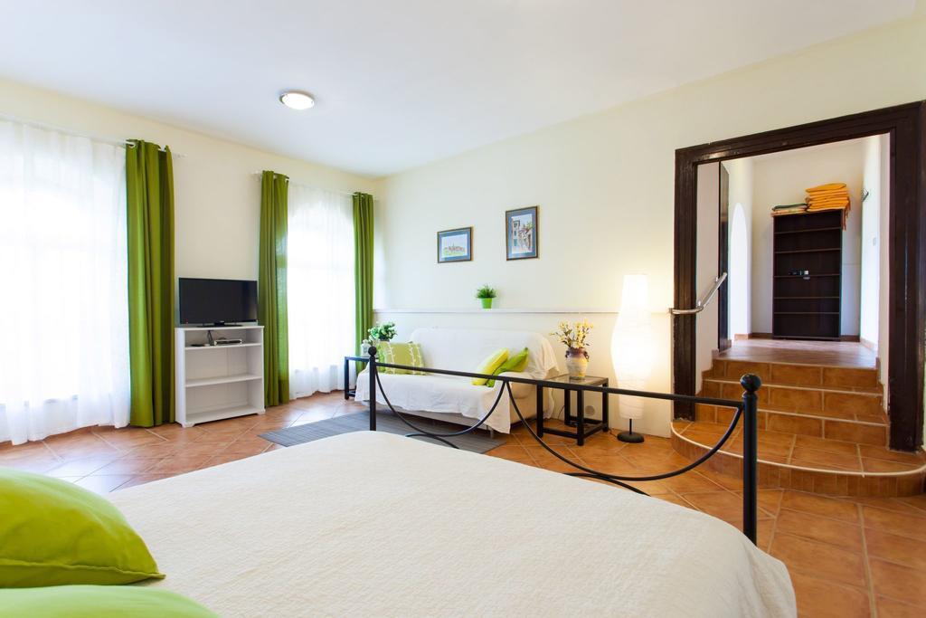 Apartments Garden Motovun Phòng bức ảnh