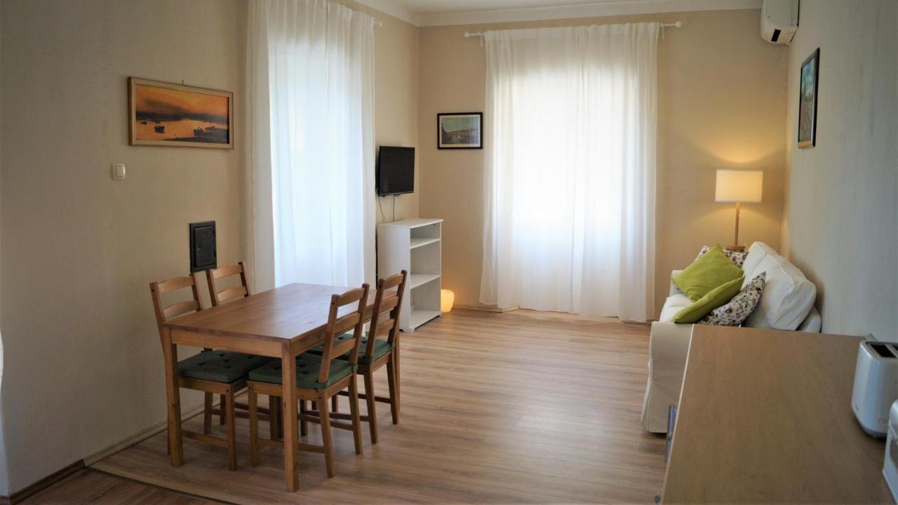 Apartments Garden Motovun Ngoại thất bức ảnh
